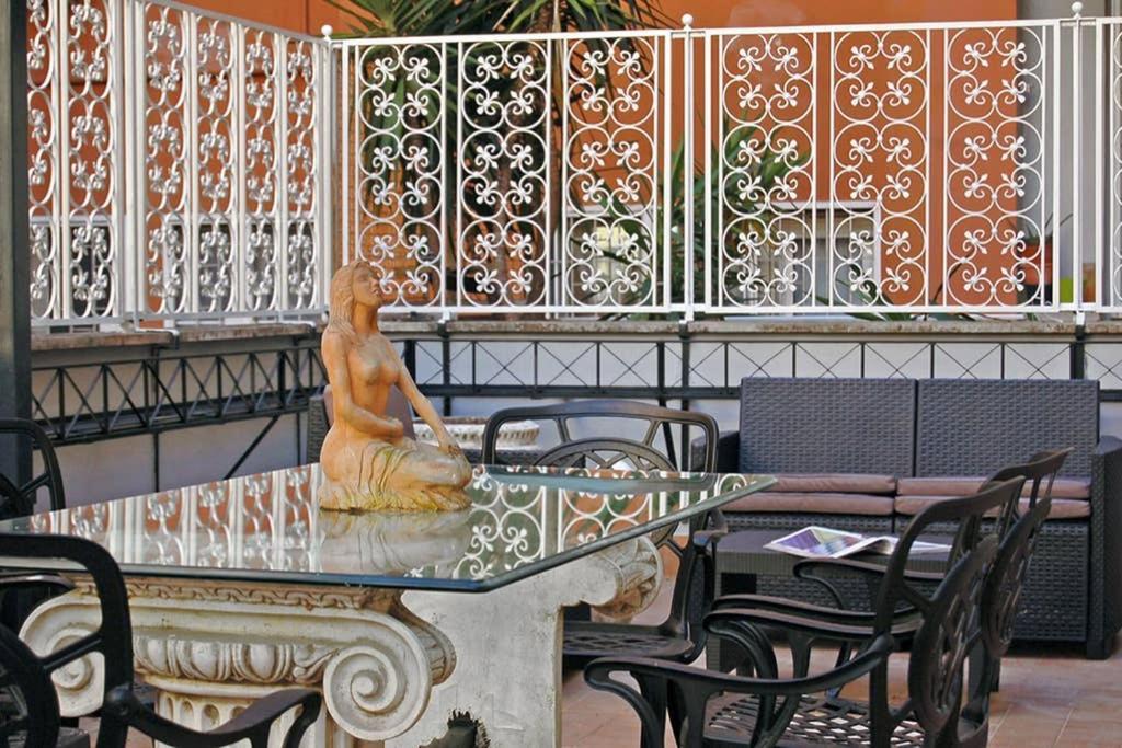 Vatican Luxury Apartment With Terrace - 7 People Рим Екстериор снимка